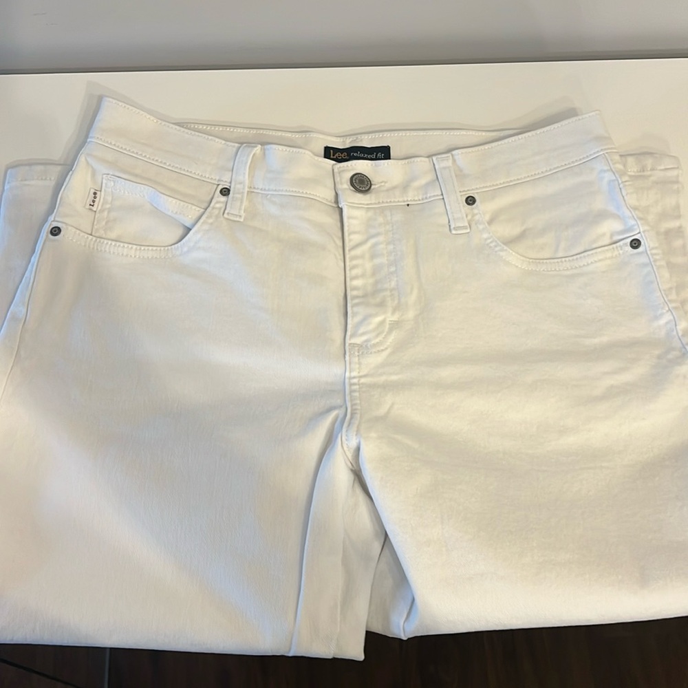 Lee Relaxed fit cropped pants